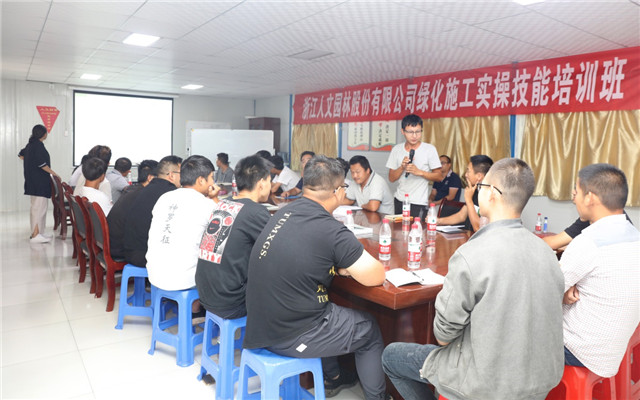 1535426203604037F31F.jpg IMGL9863.JPG